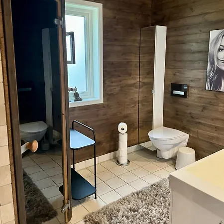 Moderne Med Badstu Og Privat Parkering Med El Lader Villa *