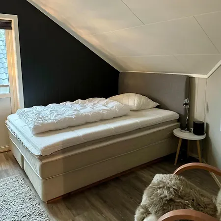 Moderne Med Badstu Og Privat Parkering Med El Lader *