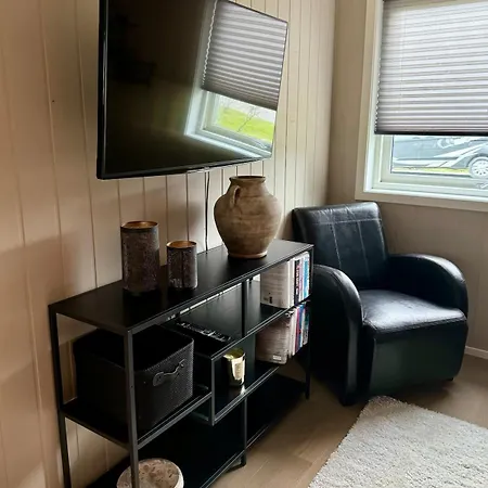 Moderne Med Badstu Og Privat Parkering Med El Lader 阿尔塔